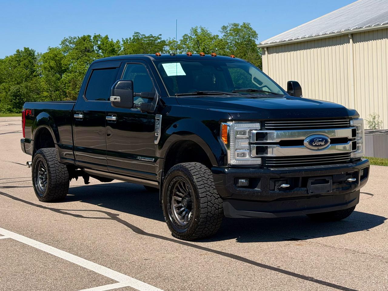 Ford F-350 SD Lariat Crew Cab 4WD 2018