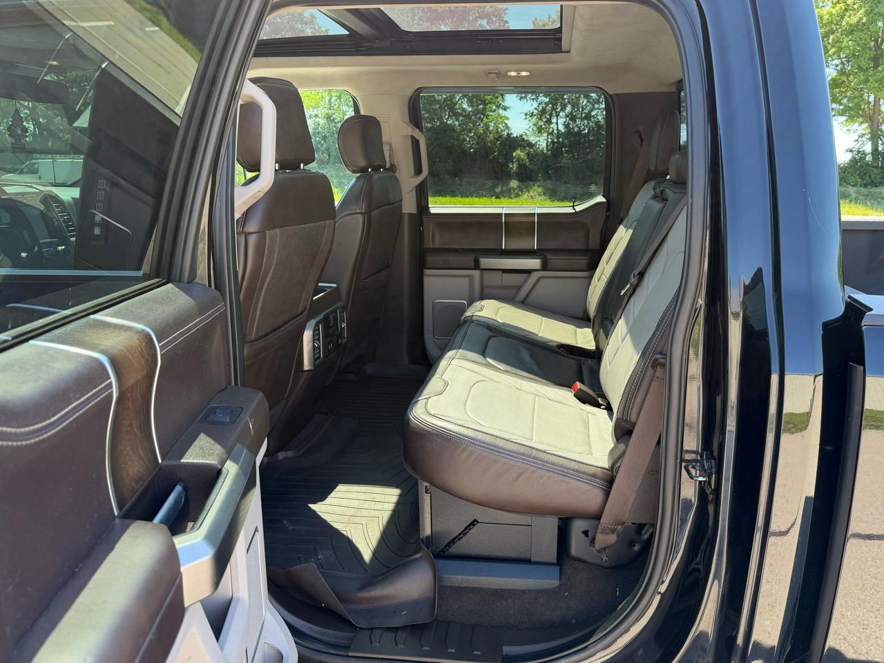 Ford F-350 SD Lariat Crew Cab 4WD 2018