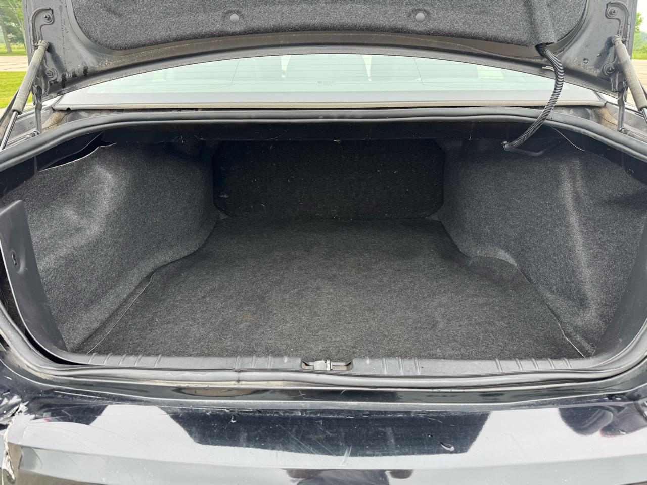 Chevrolet Impala LS 2011