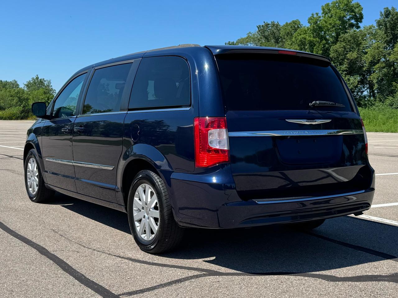 Chrysler Town & Country Touring 2014