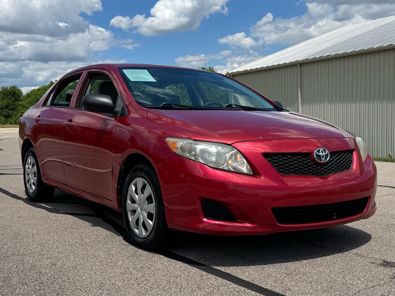 Toyota Corolla Base 5-Speed MT 2010