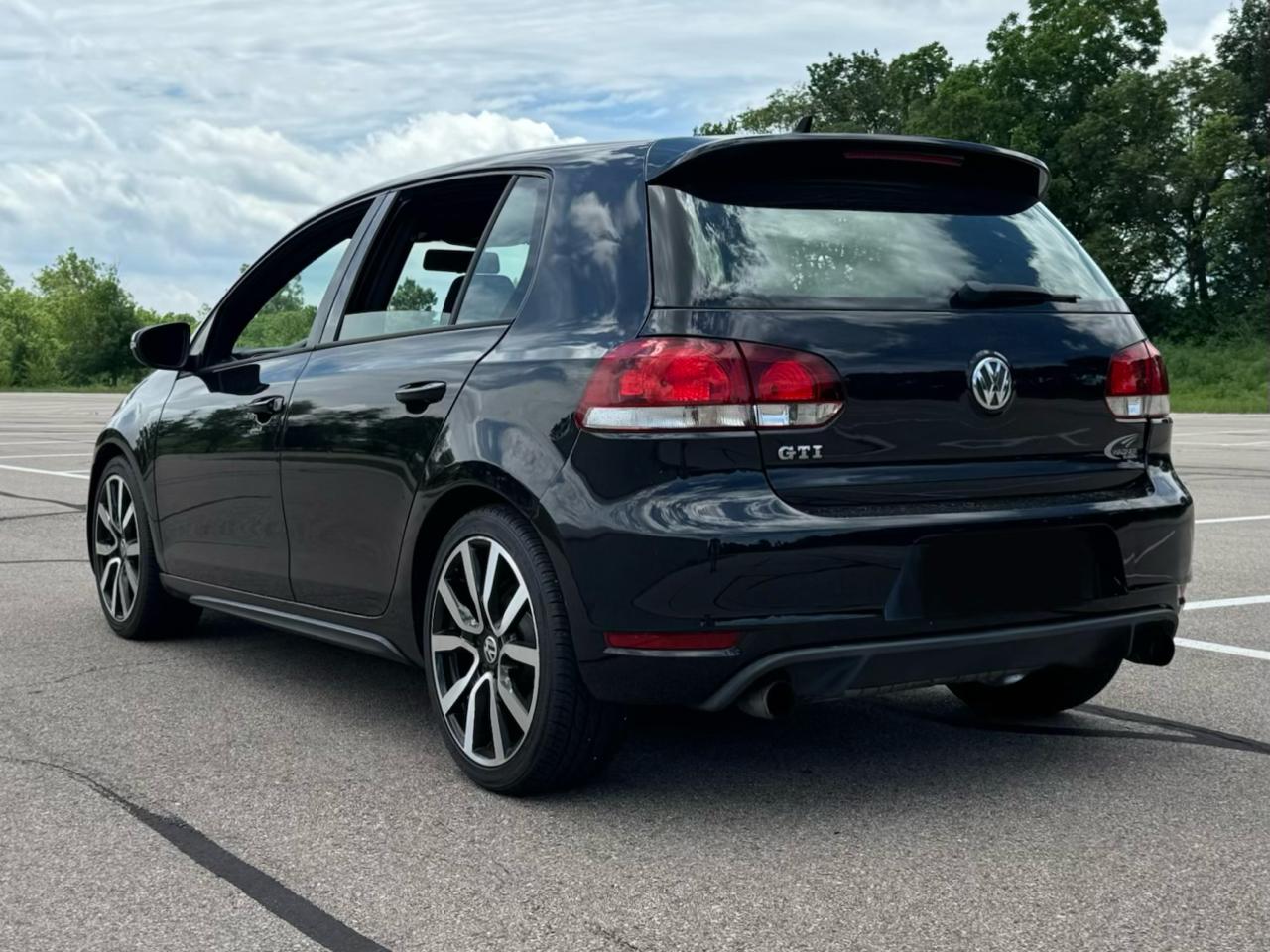 Volkswagen GTI Wolfsburg Edition 4-Door 2014