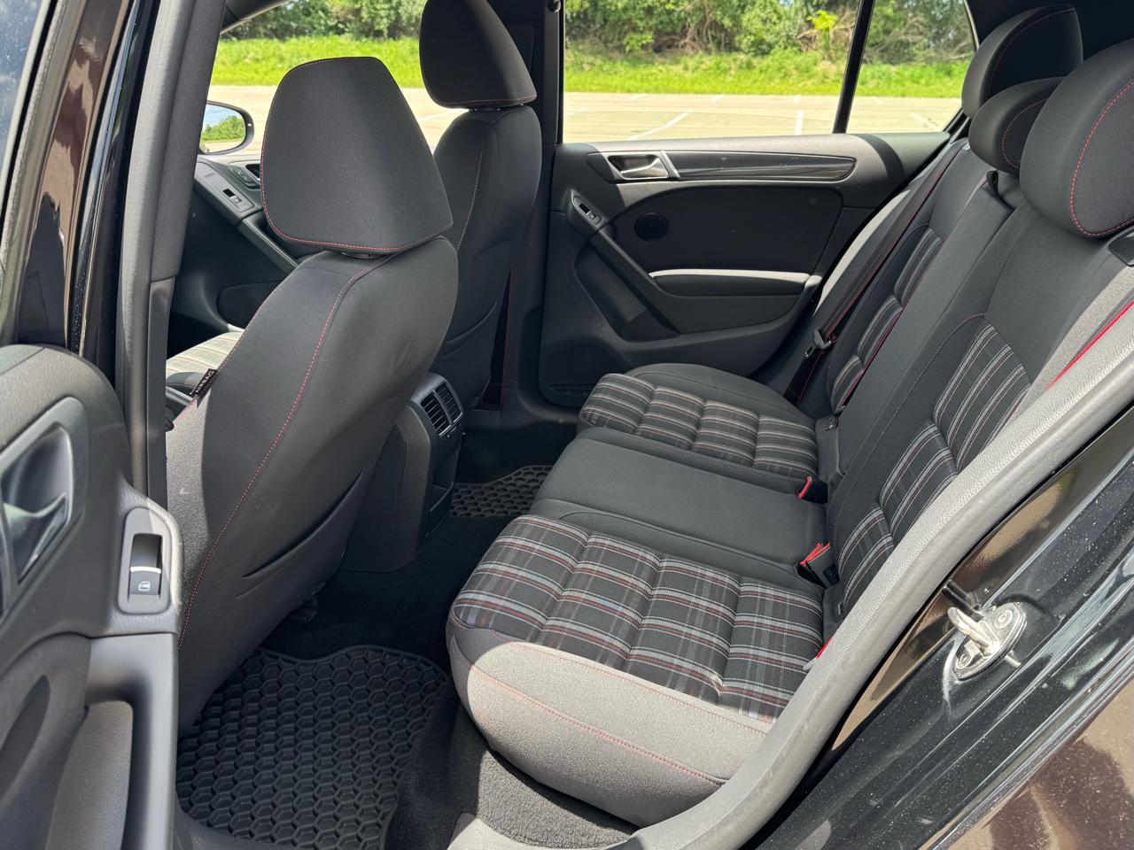 Volkswagen GTI Wolfsburg Edition 4-Door 2014