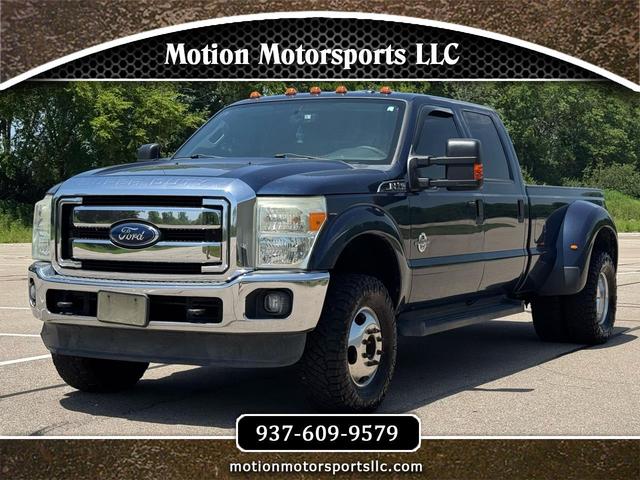 Blue 2016 Ford F-350 Super Duty Pickup Truck Four-Wheel Drive Automatic