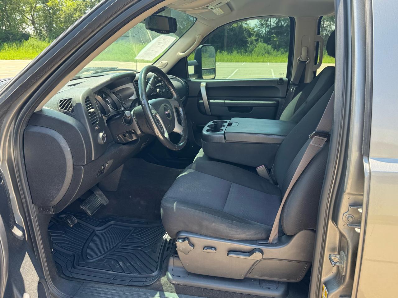 GMC Sierra 2500HD SLE Crew Cab 4WD 2013
