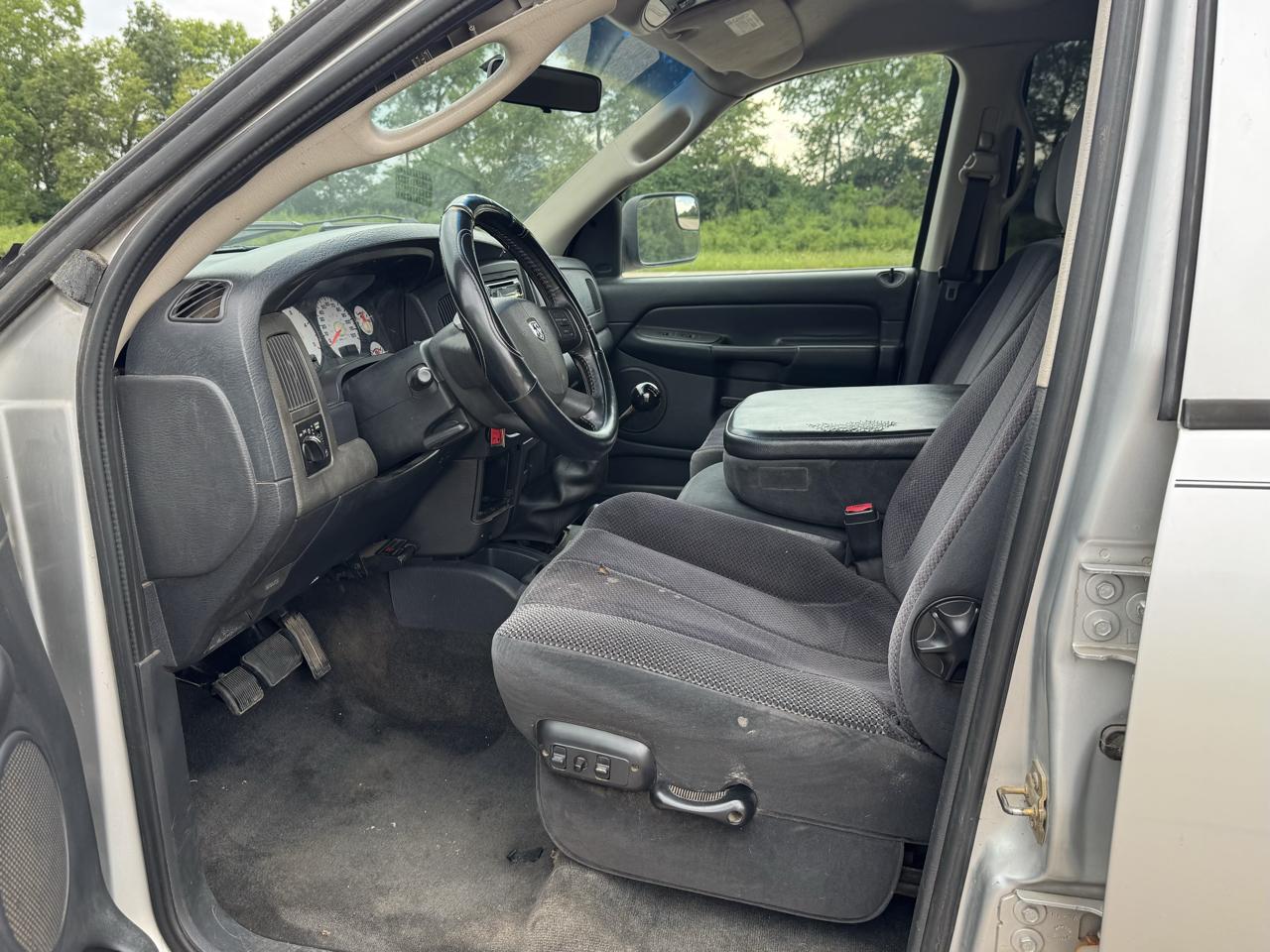 Dodge Ram 3500 SLT Quad Cab Long Bed 4WD 2005
