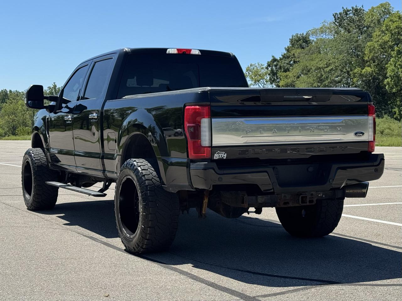 Ford F-350 SD Lariat Crew Cab 4WD 2017