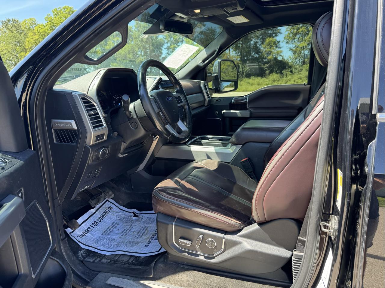 Ford F-350 SD Lariat Crew Cab 4WD 2017