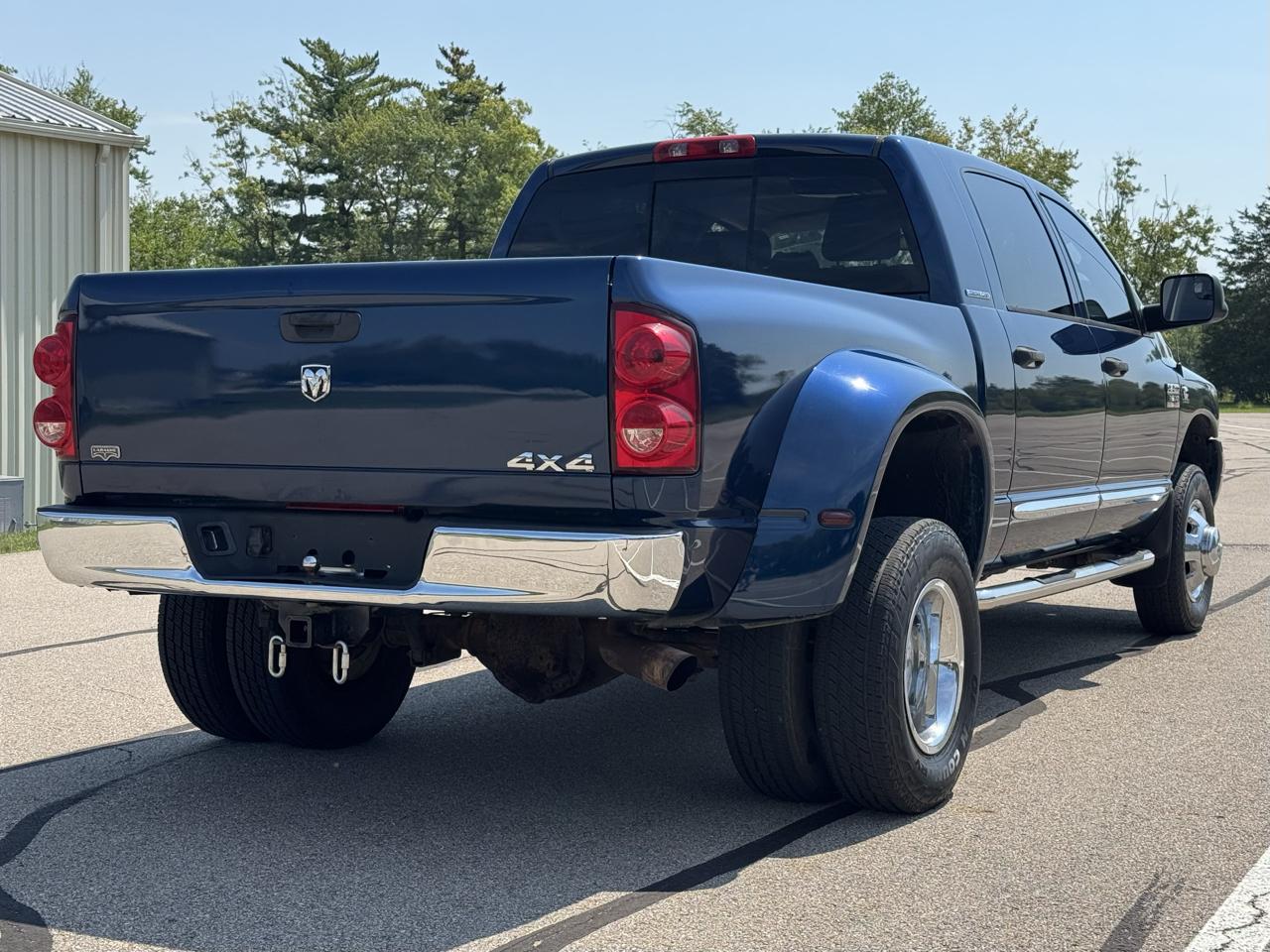 Dodge Ram 3500 SLT Mega Cab 4WD DRW 2007