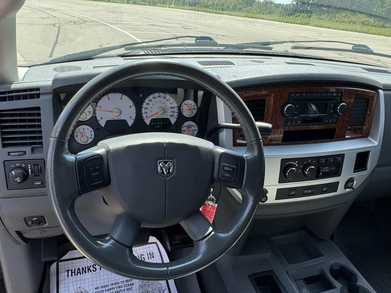 Dodge Ram 3500 SLT Mega Cab 4WD DRW 2007