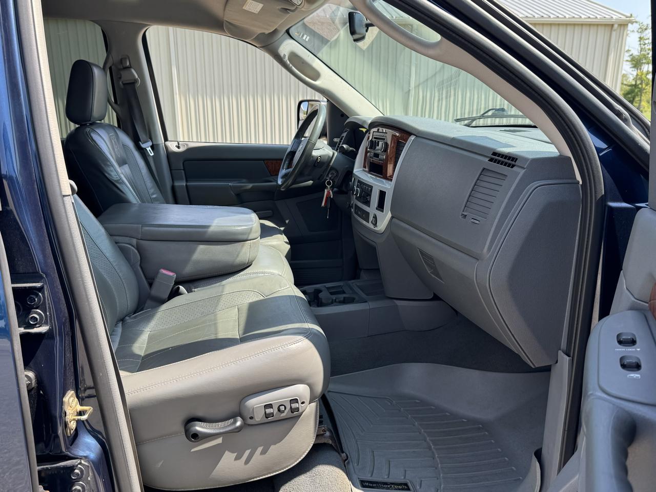 Dodge Ram 3500 SLT Mega Cab 4WD DRW 2007