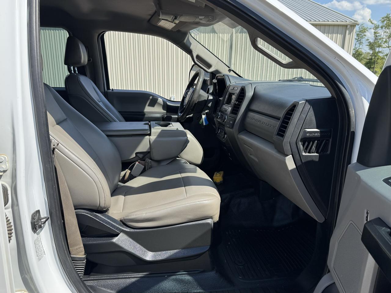 Ford F-550 Crew Cab DRW 2WD 2018