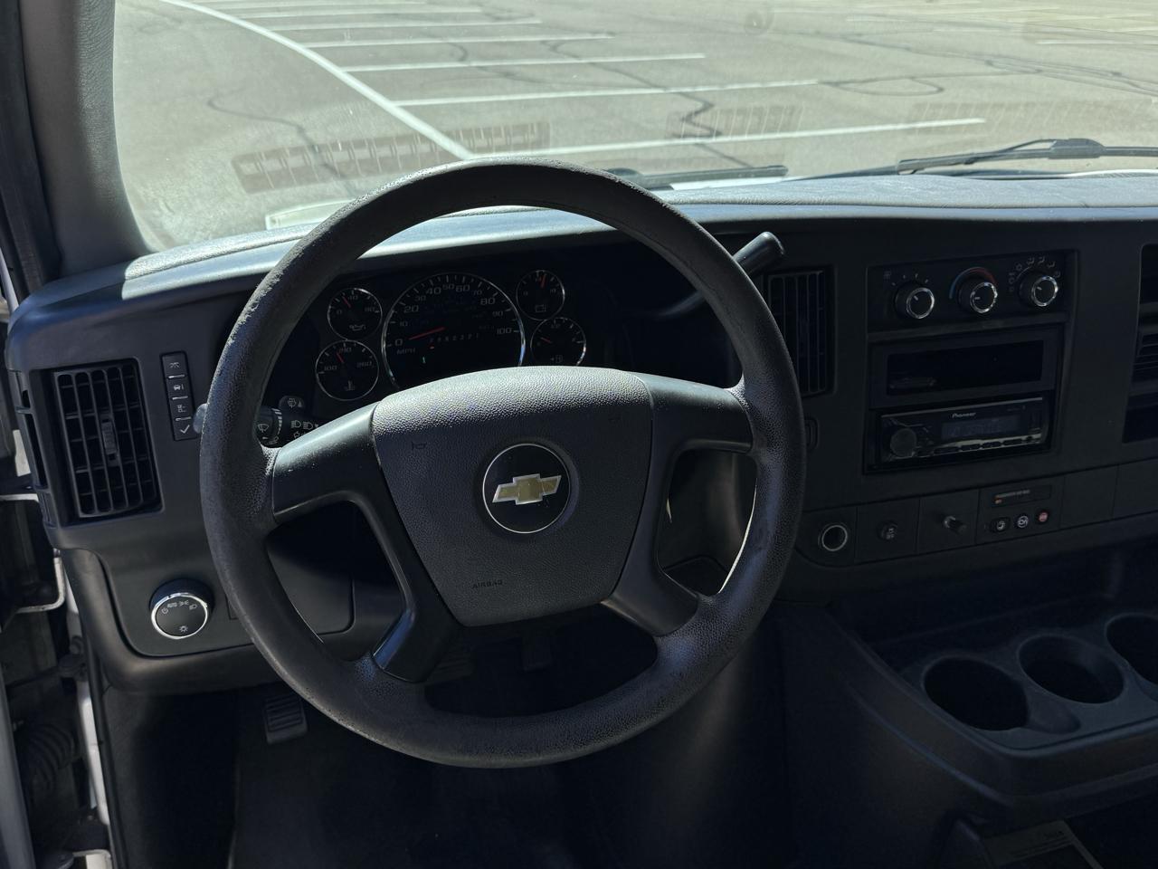 Chevrolet Express 1500 LS 2014