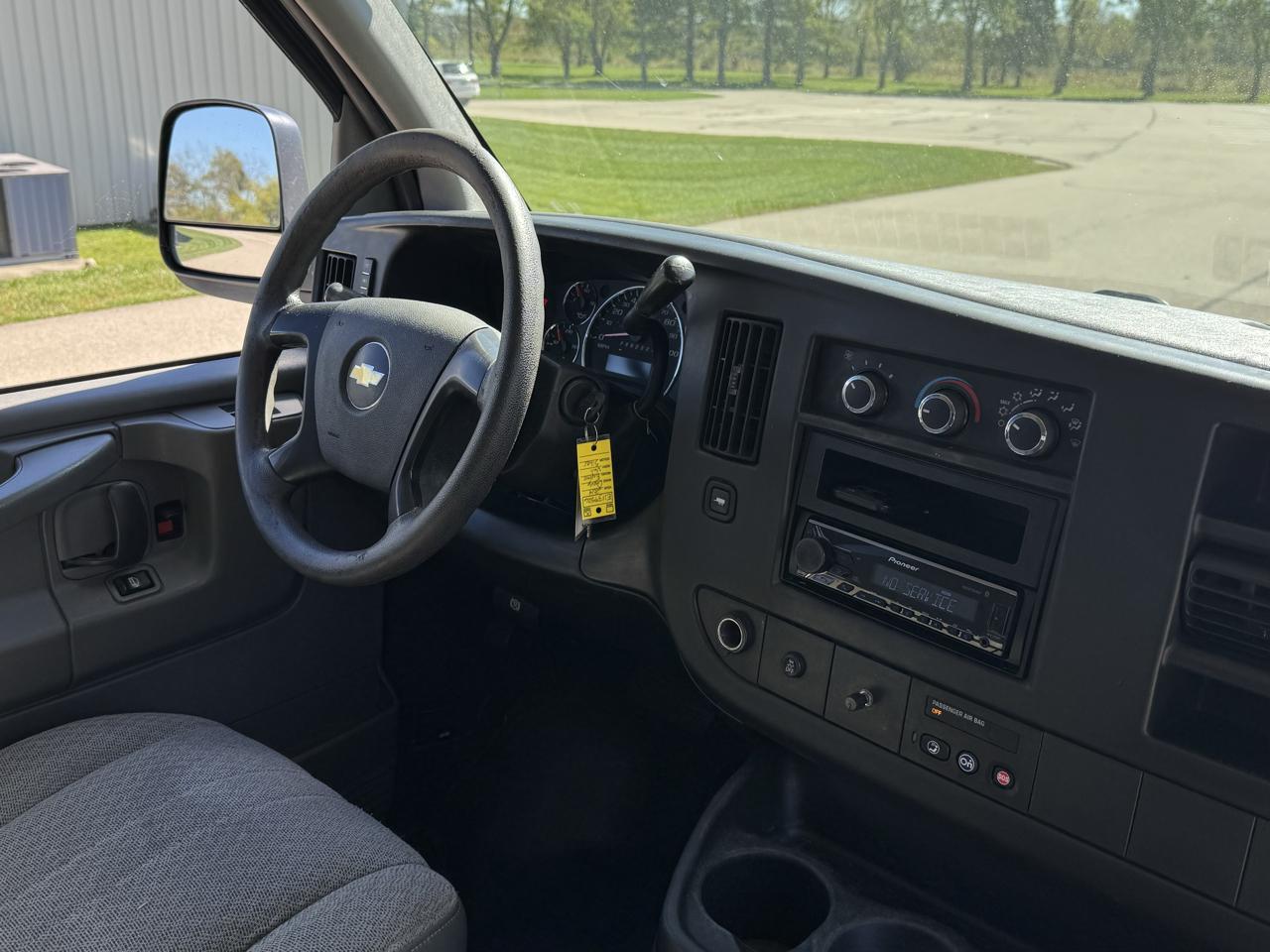 Chevrolet Express 1500 LS 2014