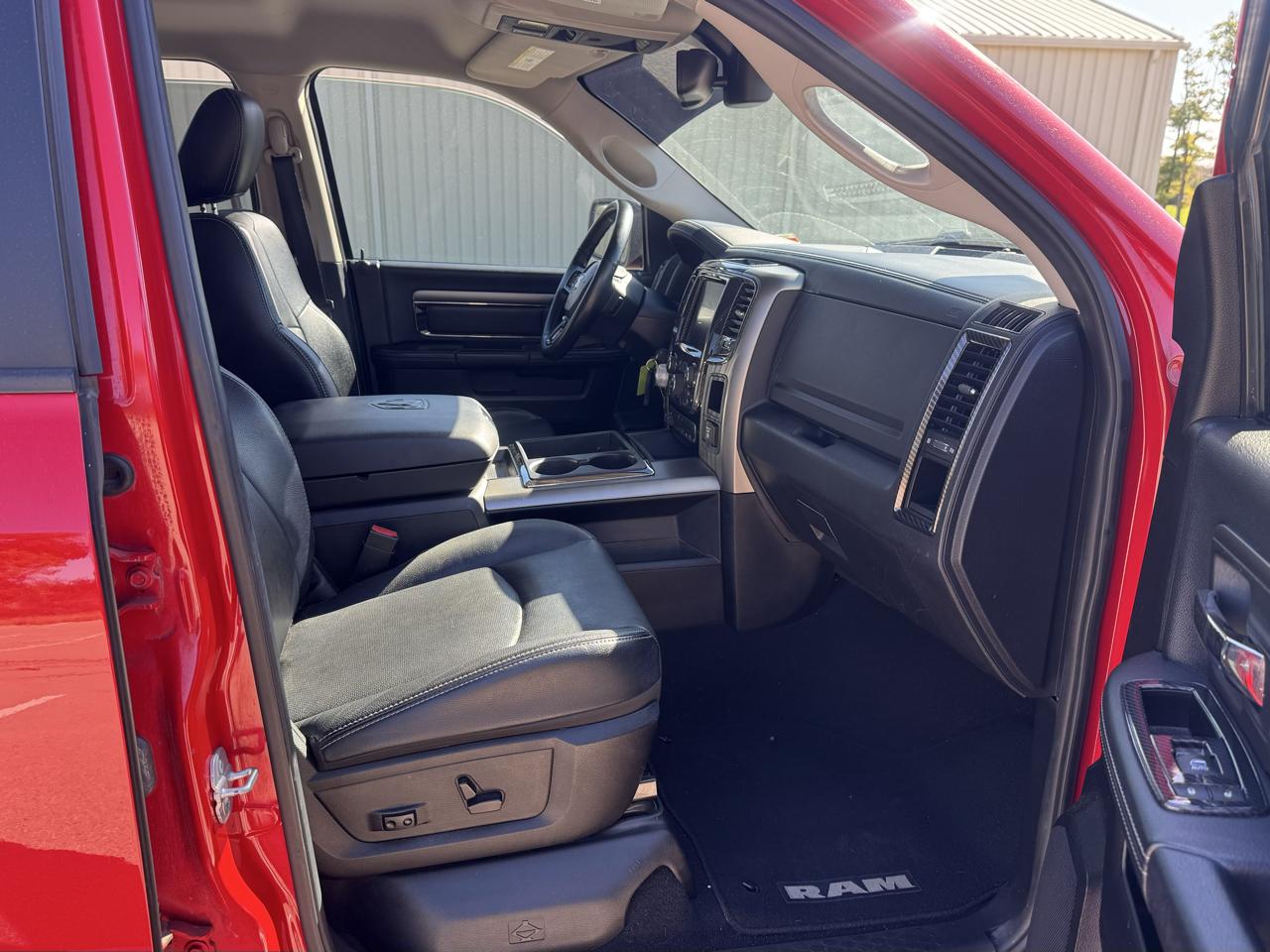 RAM 1500 Sport Quad Cab 4WD 2014