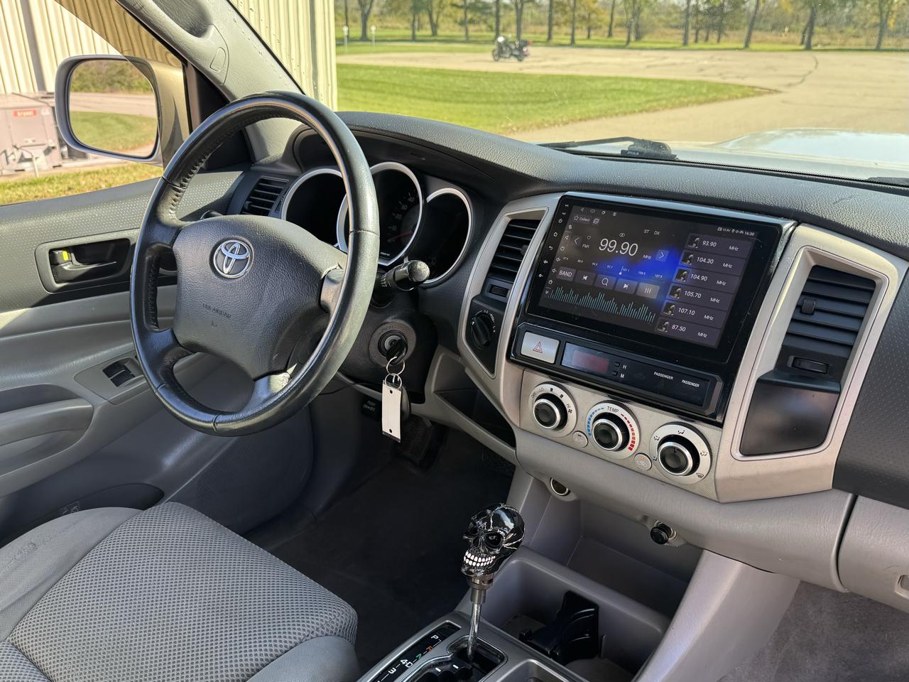 Toyota Tacoma Double Cab V6 Manual 4WD 2005