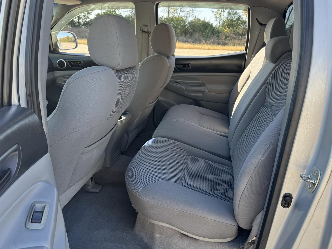 Toyota Tacoma Double Cab V6 Manual 4WD 2005