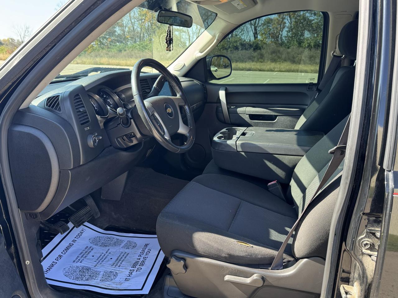 Chevrolet Silverado 1500 LT Crew Cab 4WD 2012