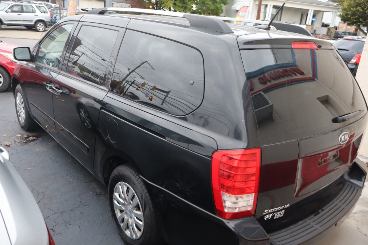 Kia Sedona LX LWB 2012 Kia Sedona LX LWB 2012