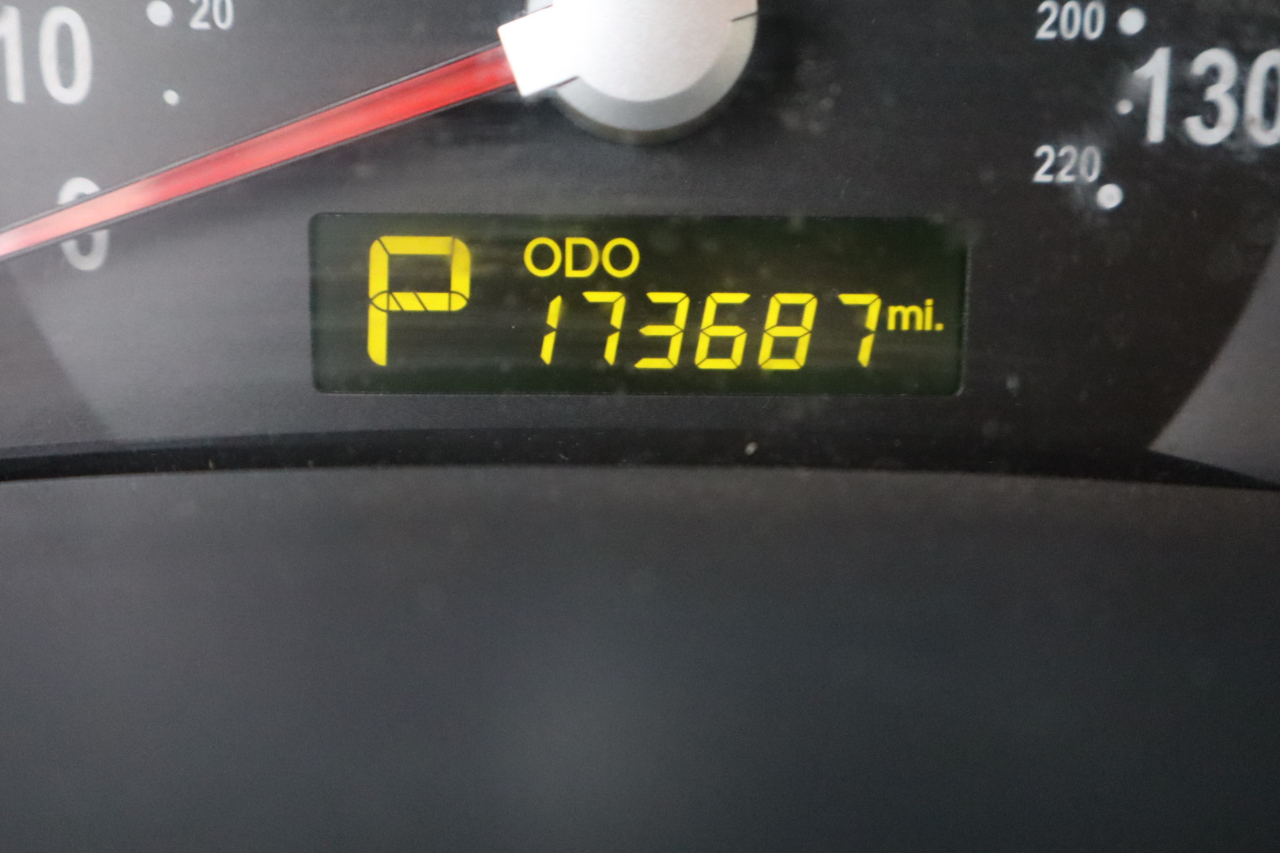 Kia Sedona LX LWB 2012 Kia Sedona LX LWB 2012