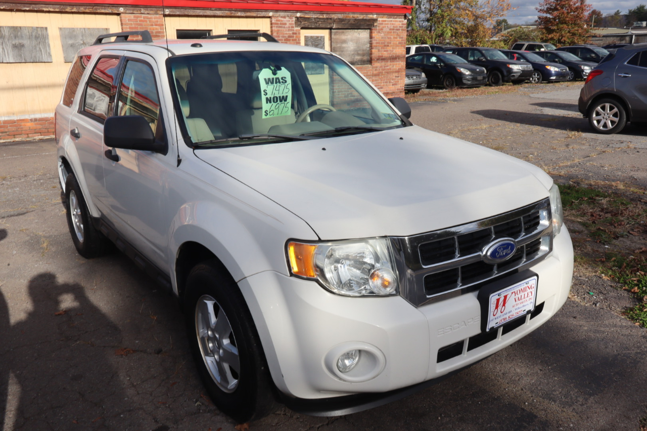 Ford Escape XLT FWD 2011 Ford Escape XLT FWD 2011