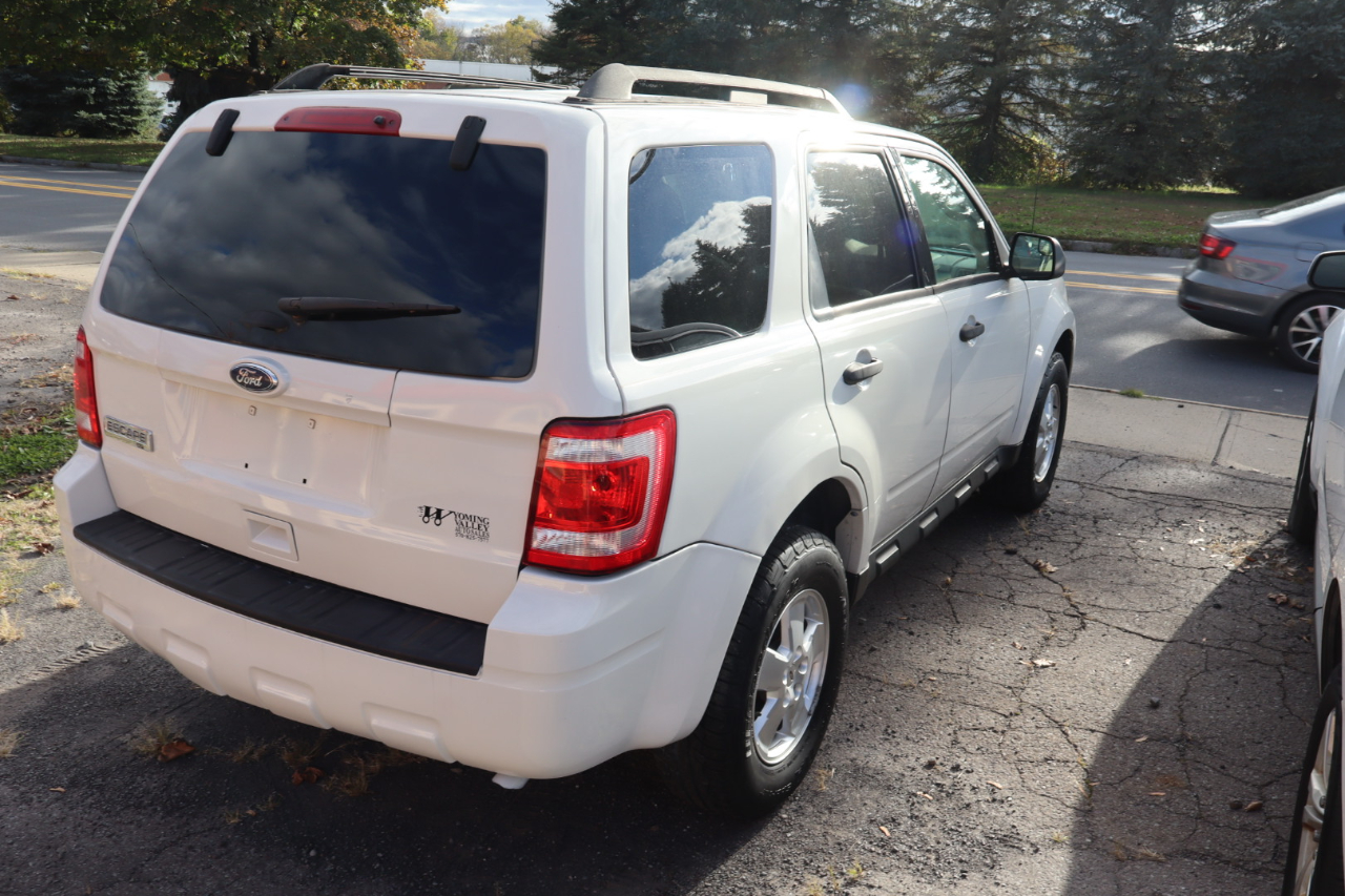 Ford Escape XLT FWD 2011 Ford Escape XLT FWD 2011