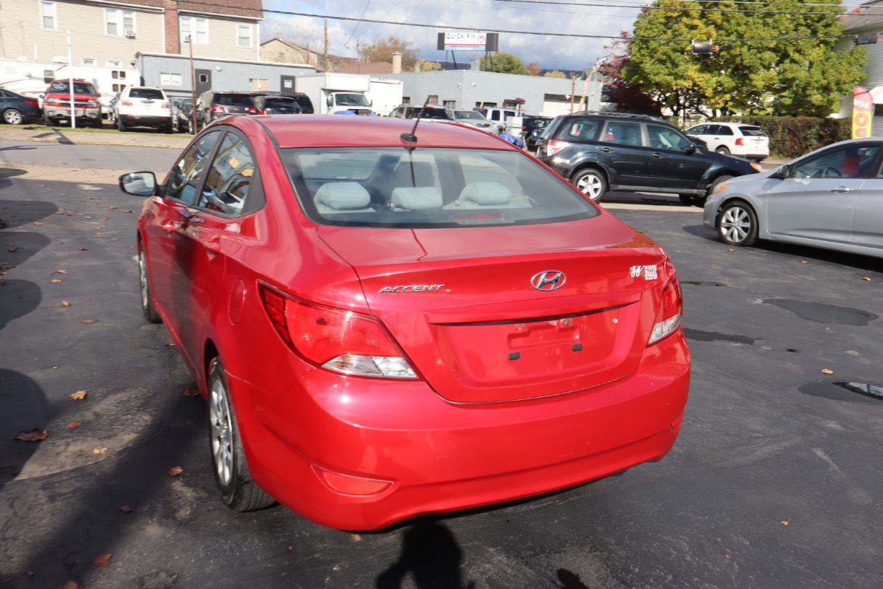 Hyundai Accent GLS 4-Door 6A 2015 Hyundai Accent GLS 4-Door 6A 2015
