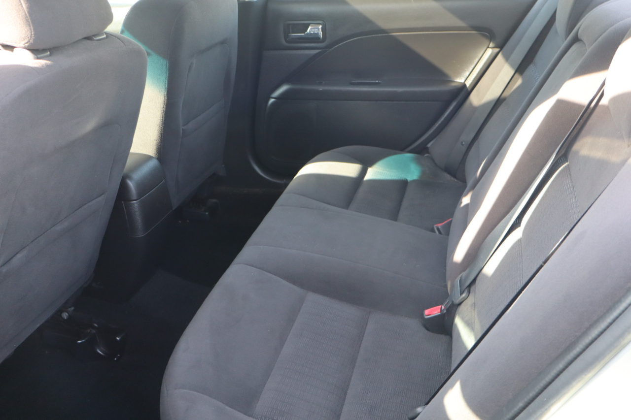 Ford Fusion I4 SE 2009