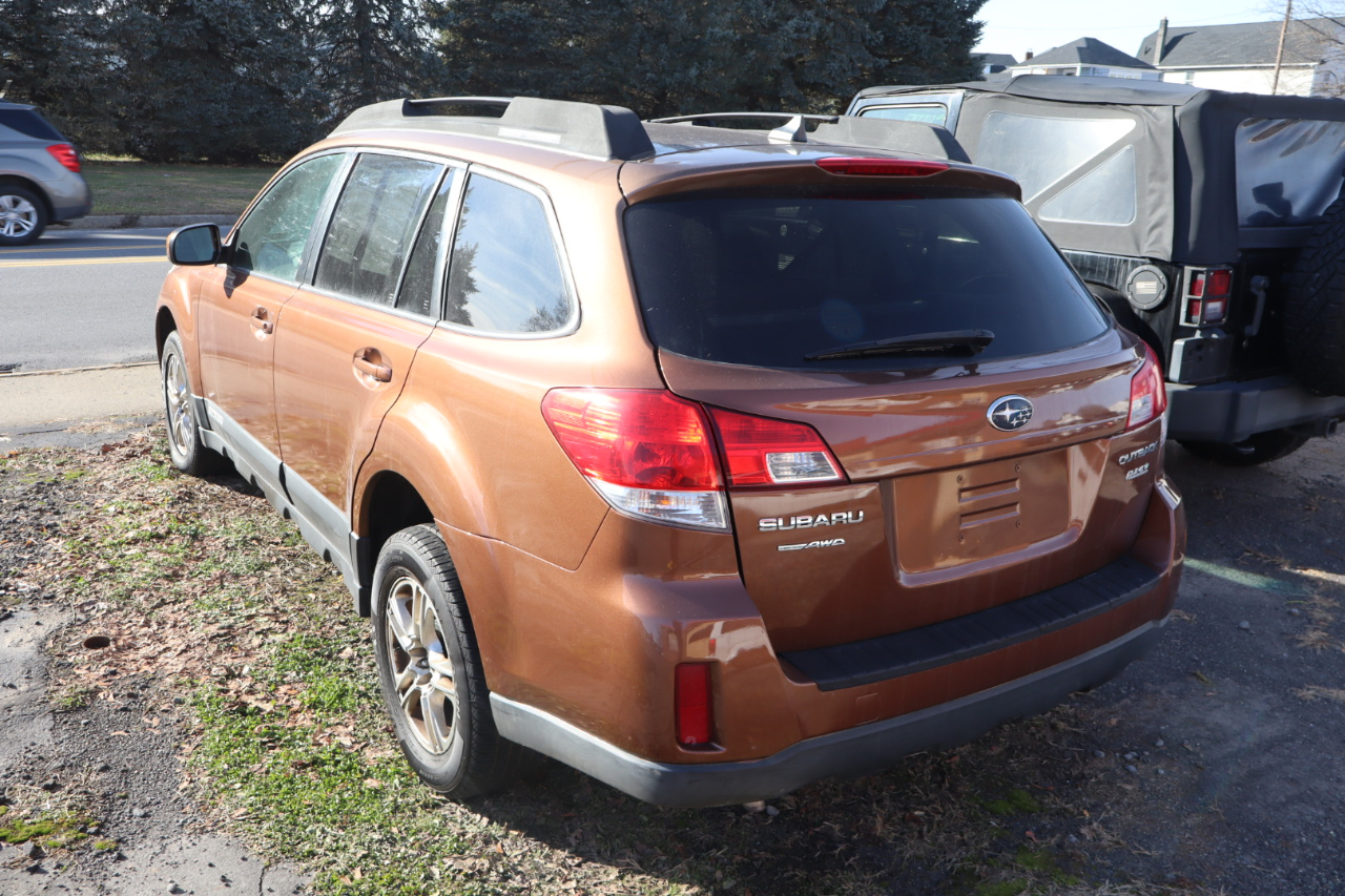 Subaru Outback 2.5i Limited 2012