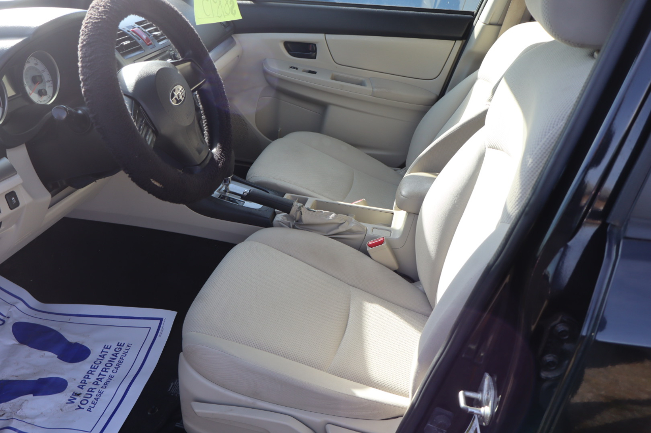 Subaru Impreza Base 4-Door 2013