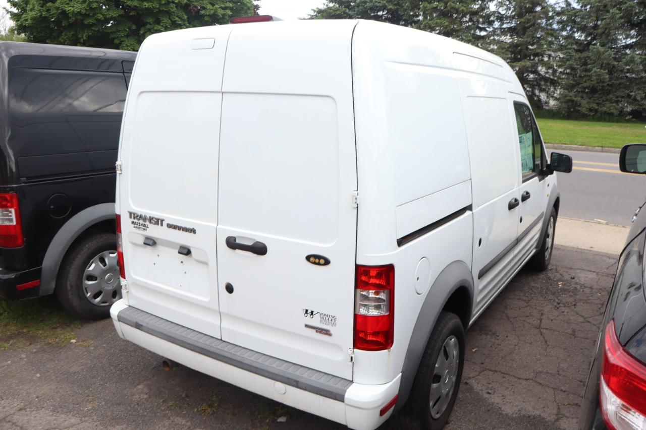 Ford Transit Connect XLT with Rear Door Glass 2012