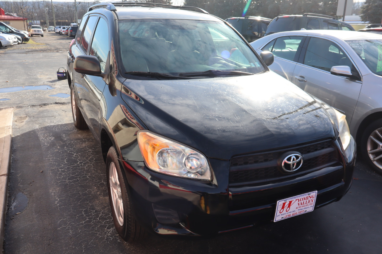 Toyota RAV4 Base I4 4WD 2010