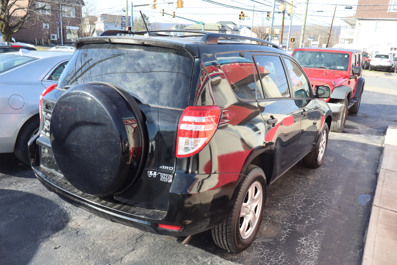 Toyota RAV4 Base I4 4WD 2010