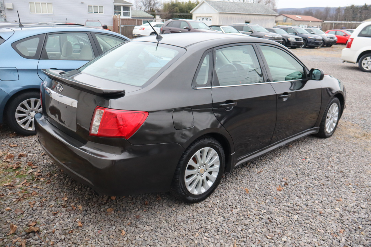 Subaru Impreza 2.5i Premium 4-Door 2011
