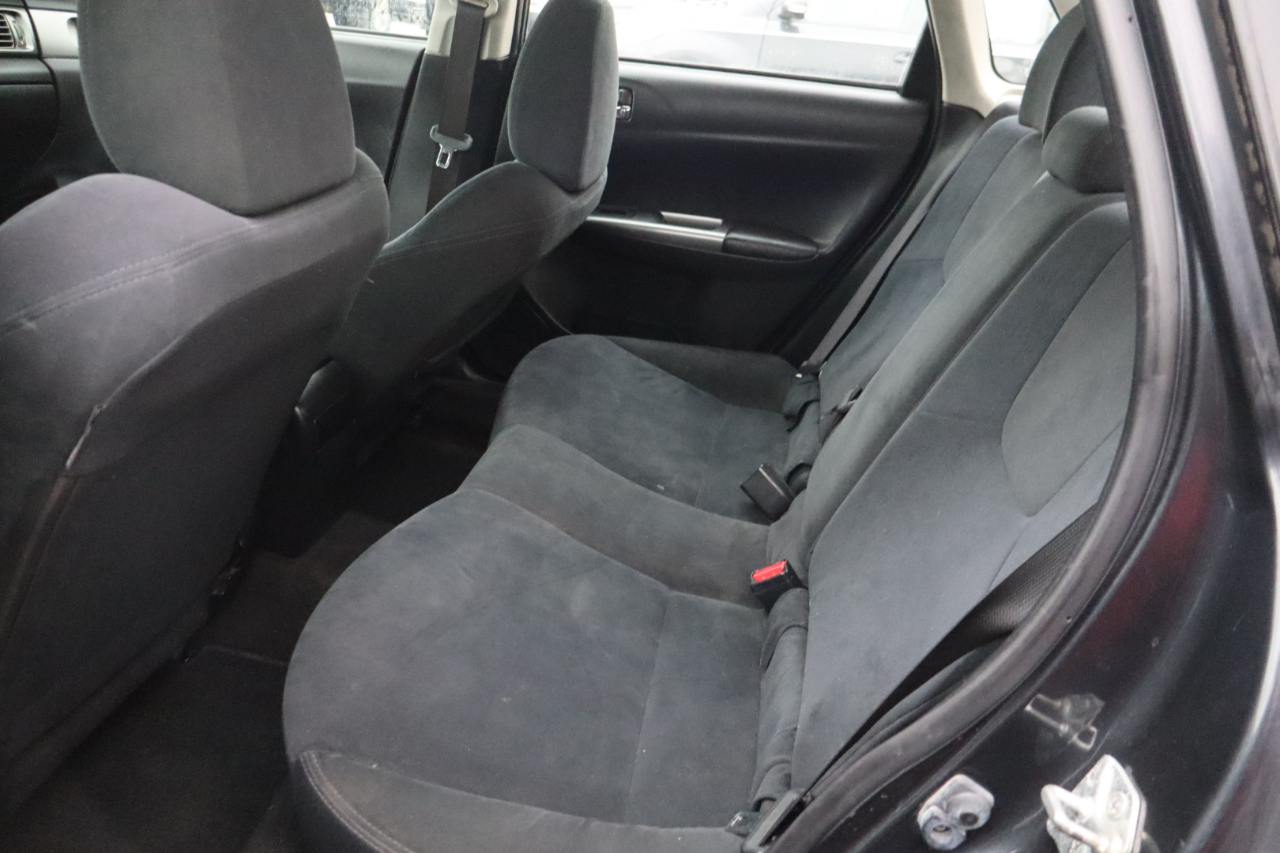 Subaru Impreza 2.5i Premium 4-Door 2011