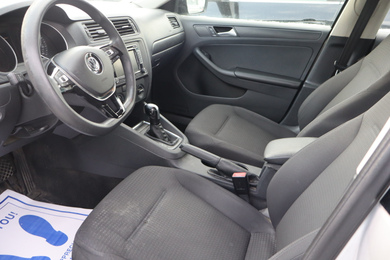 Volkswagen Jetta S 6A 2015