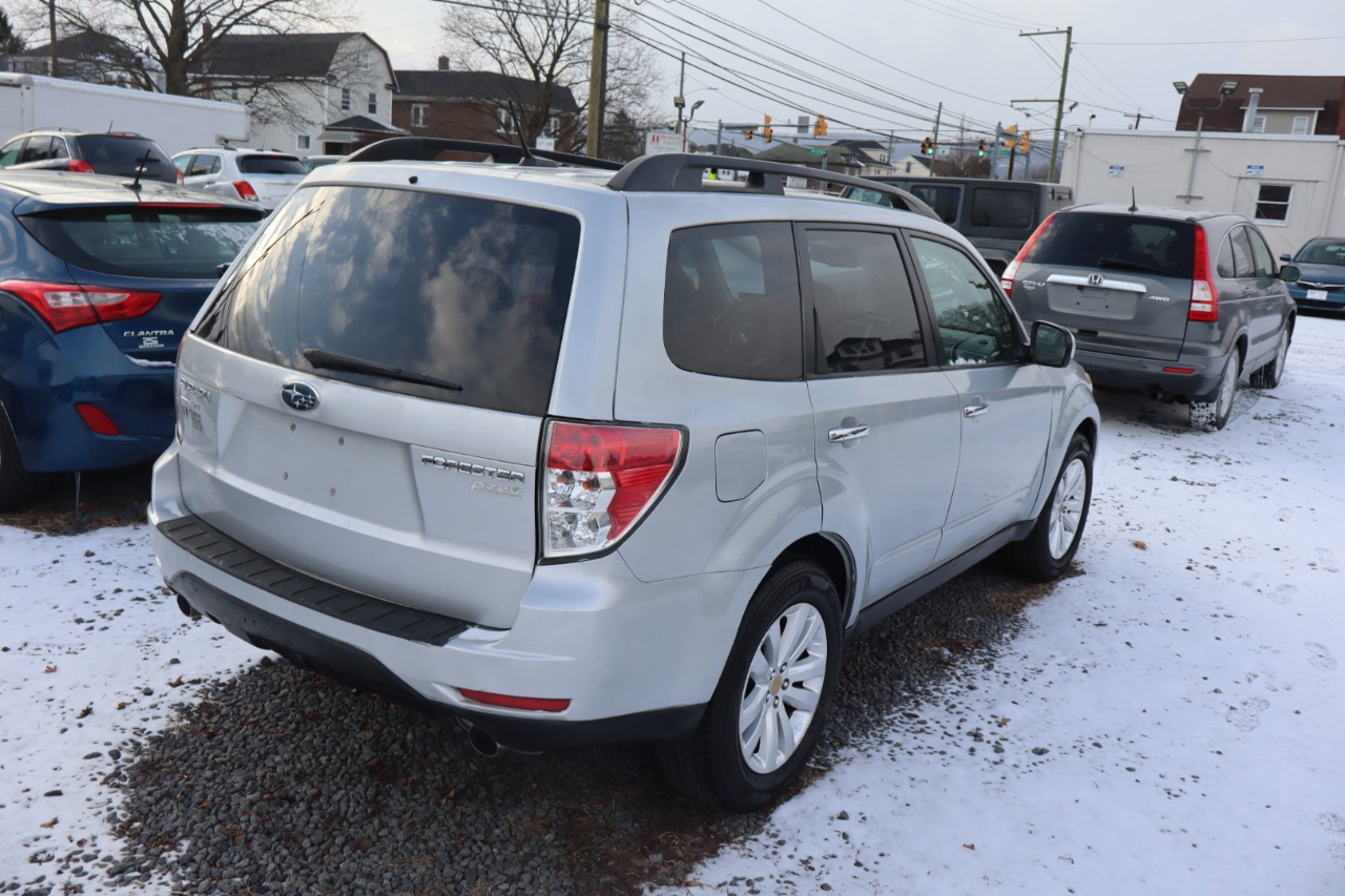 Subaru Forester 2.5X Limited 2011