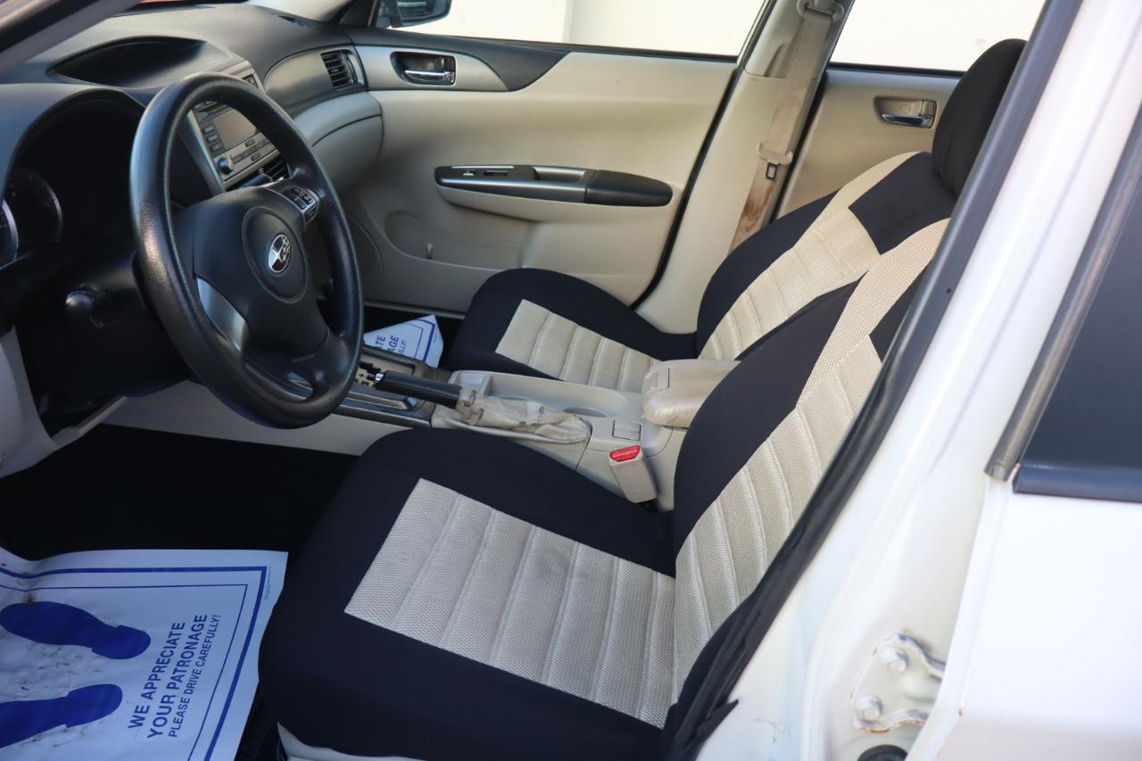 Subaru Impreza 2.5i 5-door 2011