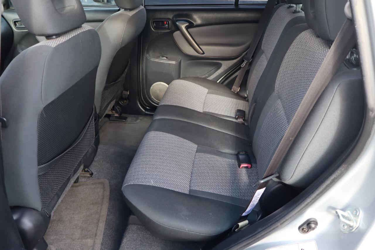 Toyota RAV4 4WD 2004