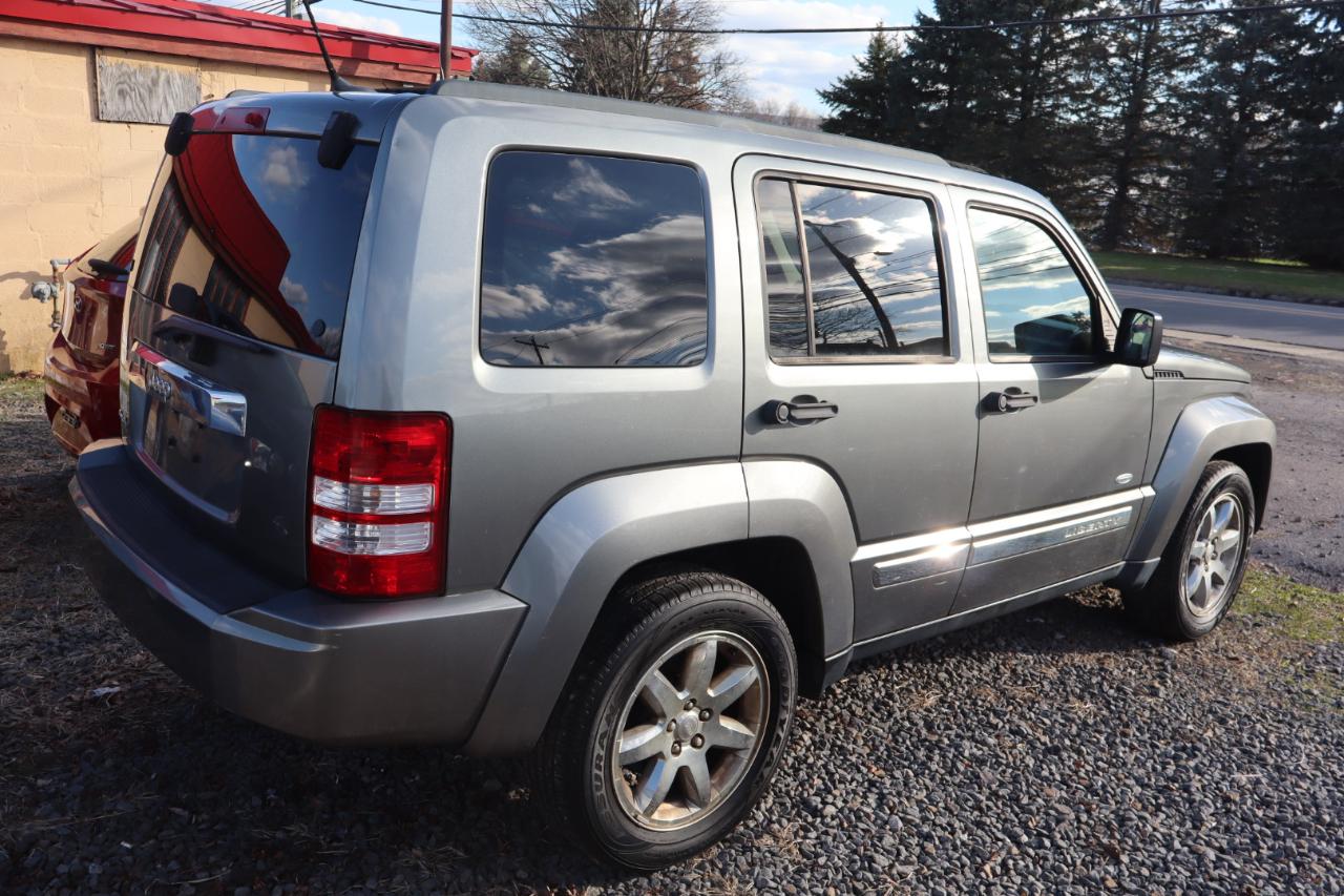 Jeep Liberty Sport 4WD 2012
