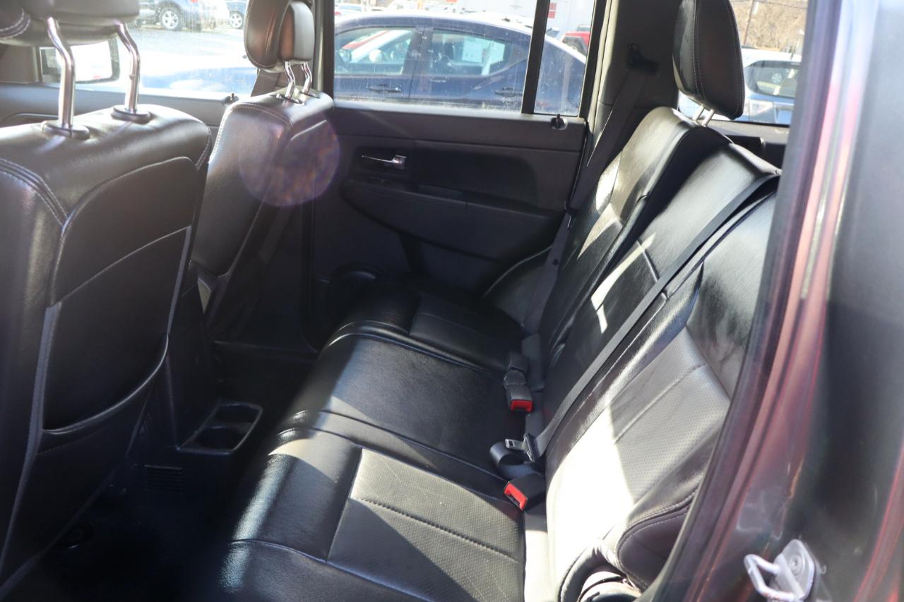 Jeep Liberty Sport 4WD 2012