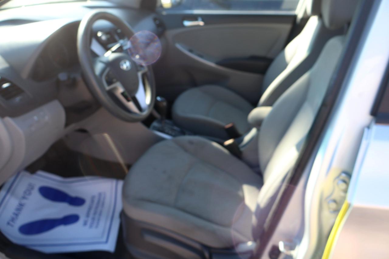 Hyundai Accent GLS 4-Door 2014