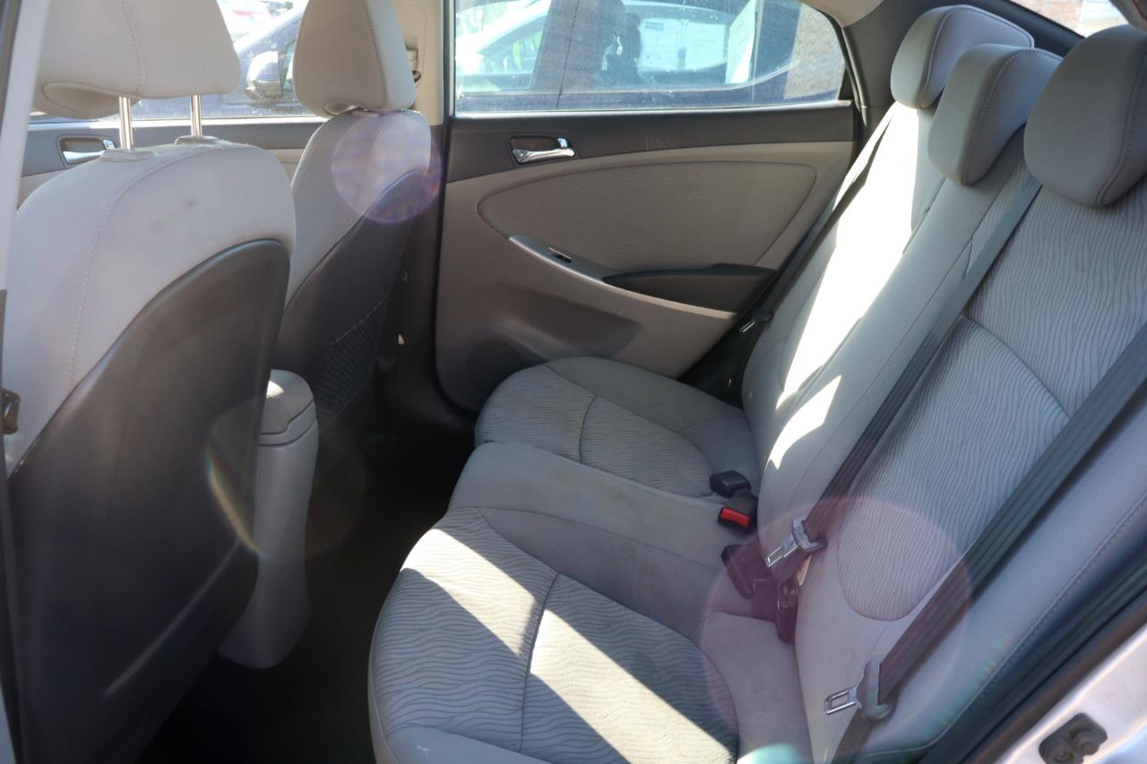 Hyundai Accent GLS 4-Door 2014