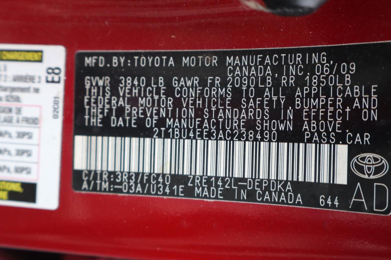 Toyota Corolla Base 5-Speed MT 2010