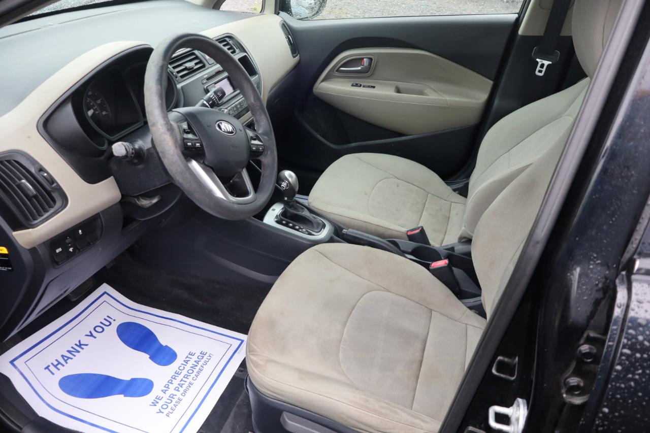 Kia Rio LX 2014