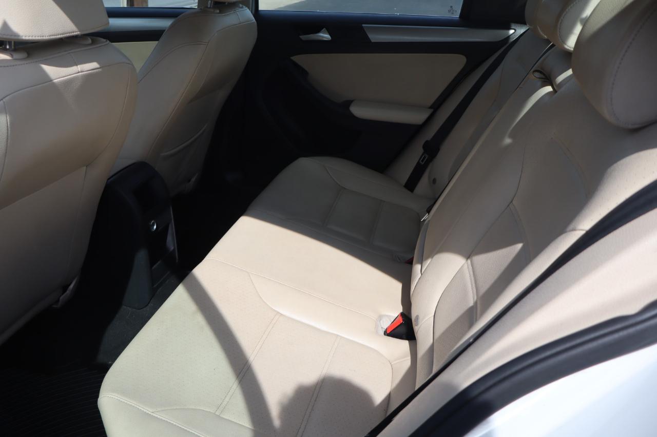 Volkswagen Jetta 1.4T SE 6A 2018