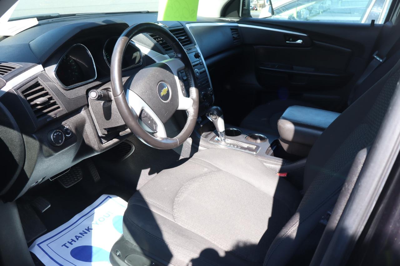 Chevrolet Traverse LT FWD 2011