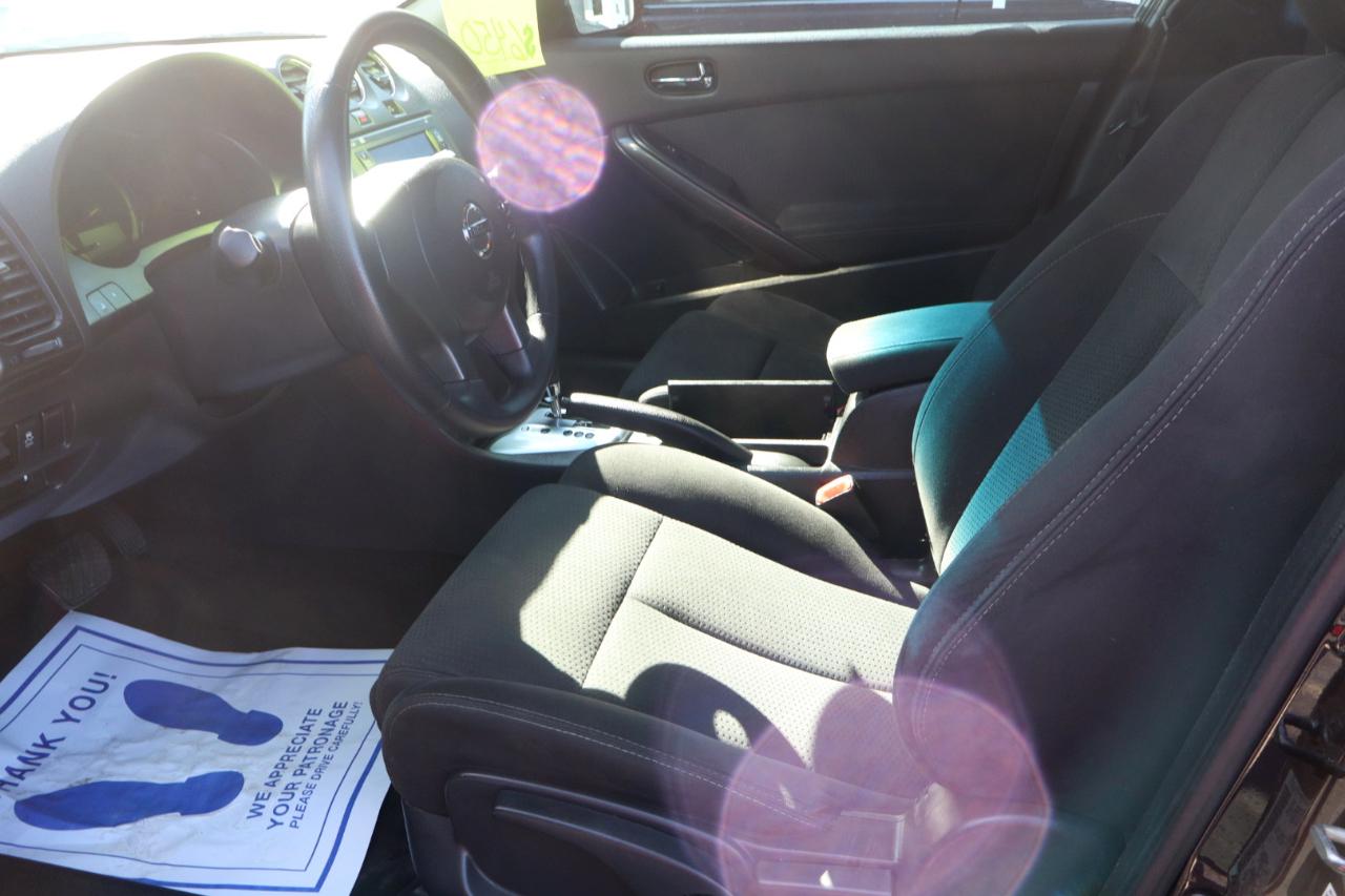 Nissan Altima 2.5 S 6M/T Coupe 2012