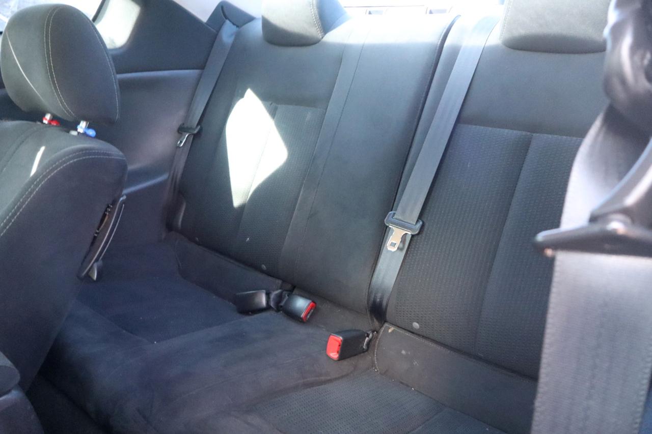 Nissan Altima 2.5 S 6M/T Coupe 2012
