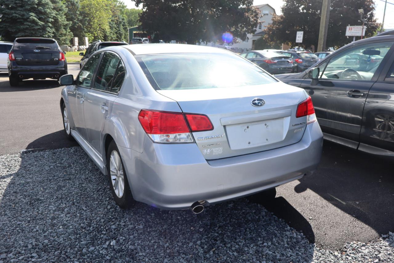 Subaru Legacy 2.5i Premium 2012
